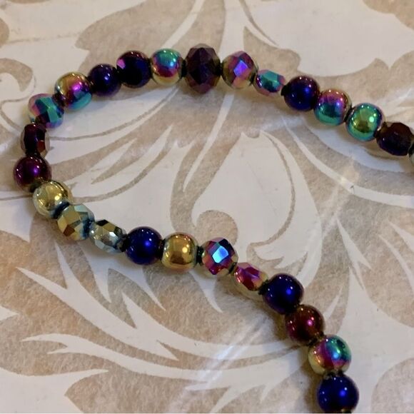 Fleur De Lis Necklace Pendant Rhinestones Colored Glass Aurora Borealis - Picture 8 of 9